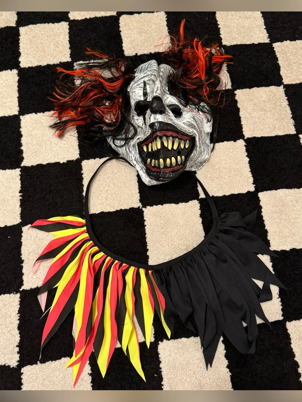 Spirit Trick or Treat Clown Costume with Mask Size XLarge